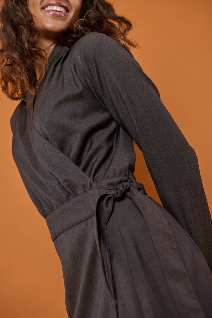 Froks Carmen Kjole / Moss brown wool