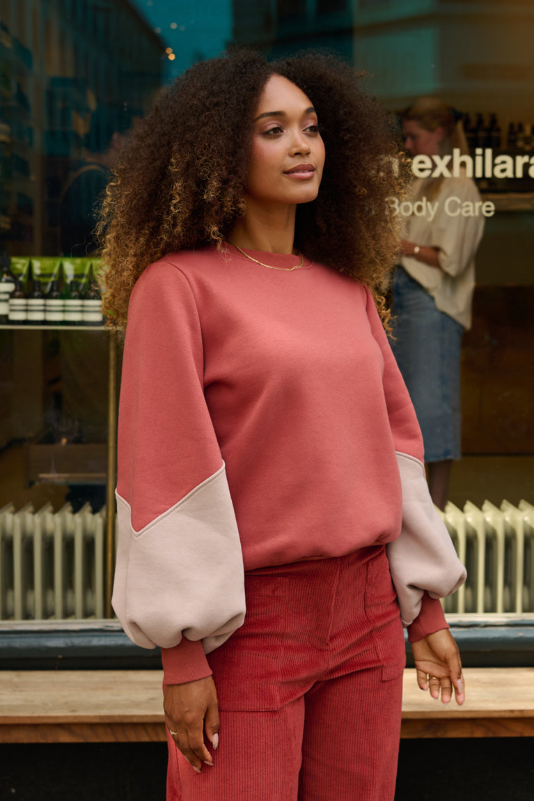 Froks Isabel Sweatshirt / Brick dust & Mountain dew