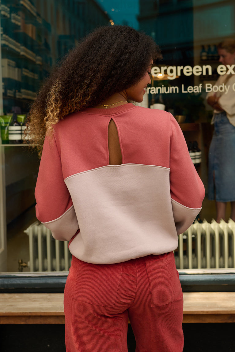 Froks Isabel Sweatshirt / Brick dust & Mountain dew