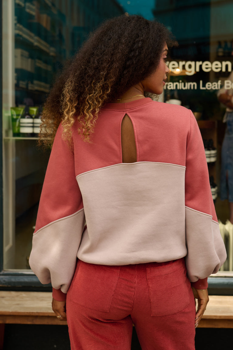 Froks Isabel Sweatshirt / Brick dust & Mountain dew