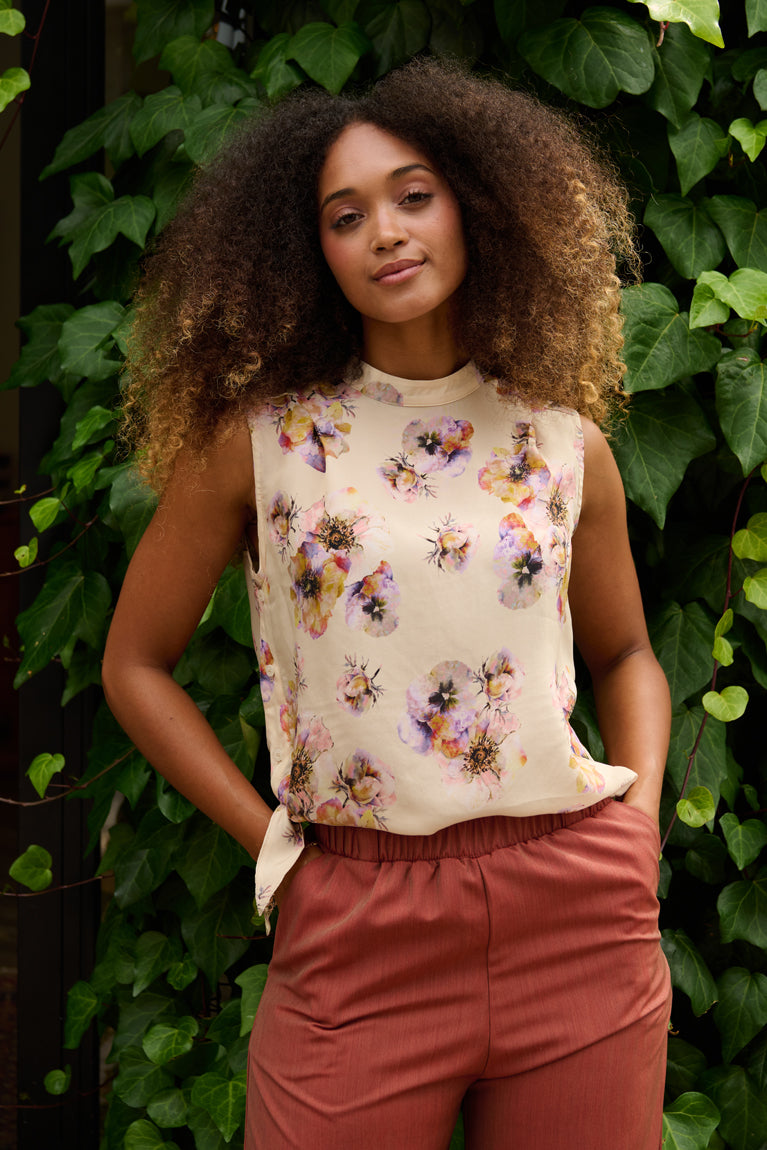 Froks Hope Sommer Skjorte / Ivory & wavy flowers