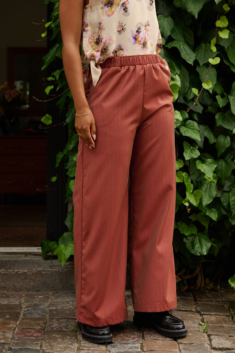 Froks Emilia Bukser / Copper brown wool