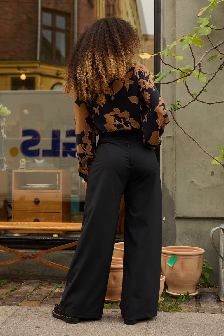 Froks Julie Bukser / Black texture wool