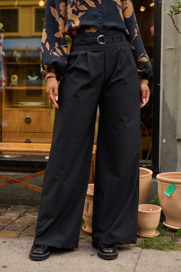 Froks Julie Bukser / Black texture wool