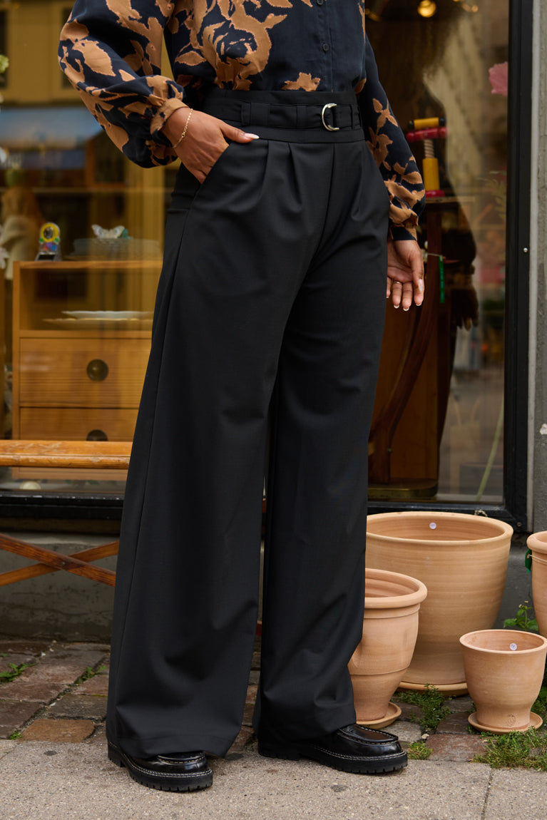 Froks Julie Bukser / Black texture wool