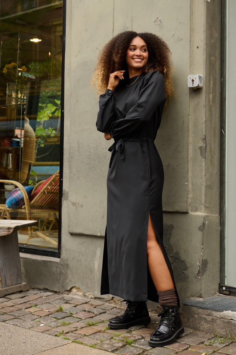 Froks Hope Sleeve Kjole / Black textured wool