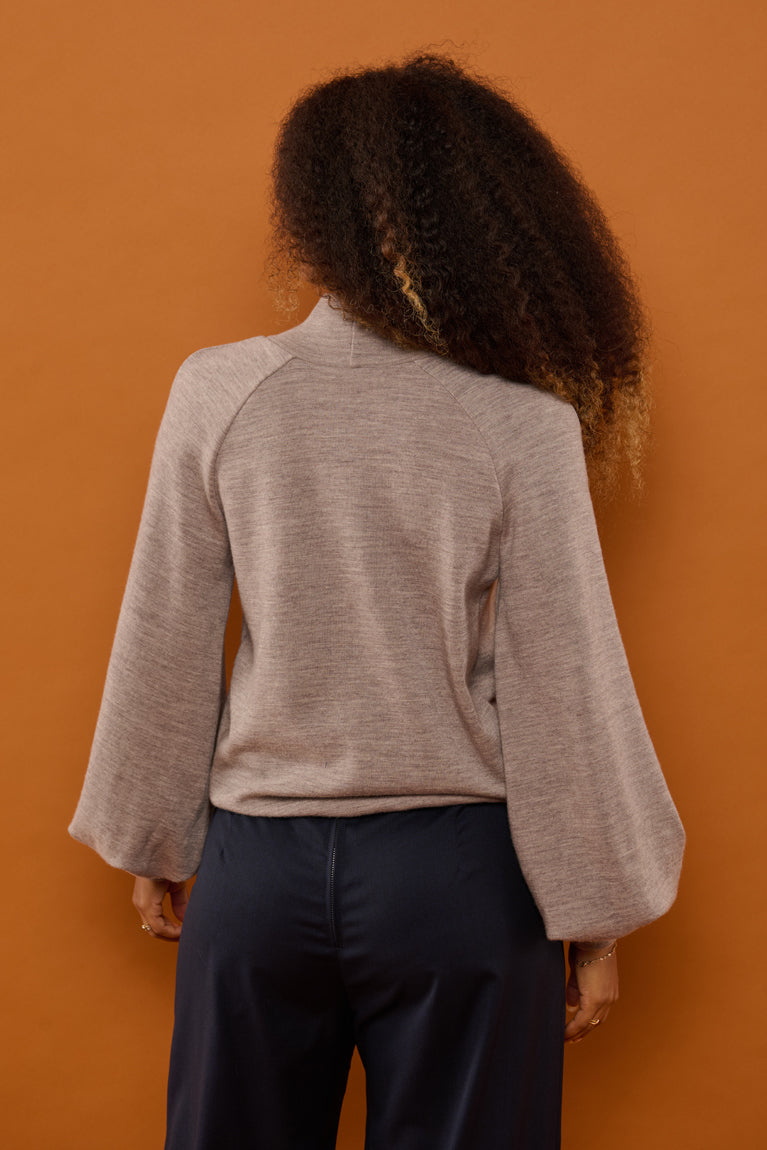 Froks Fleur Sleeve Bluse / Sesame Merino wool