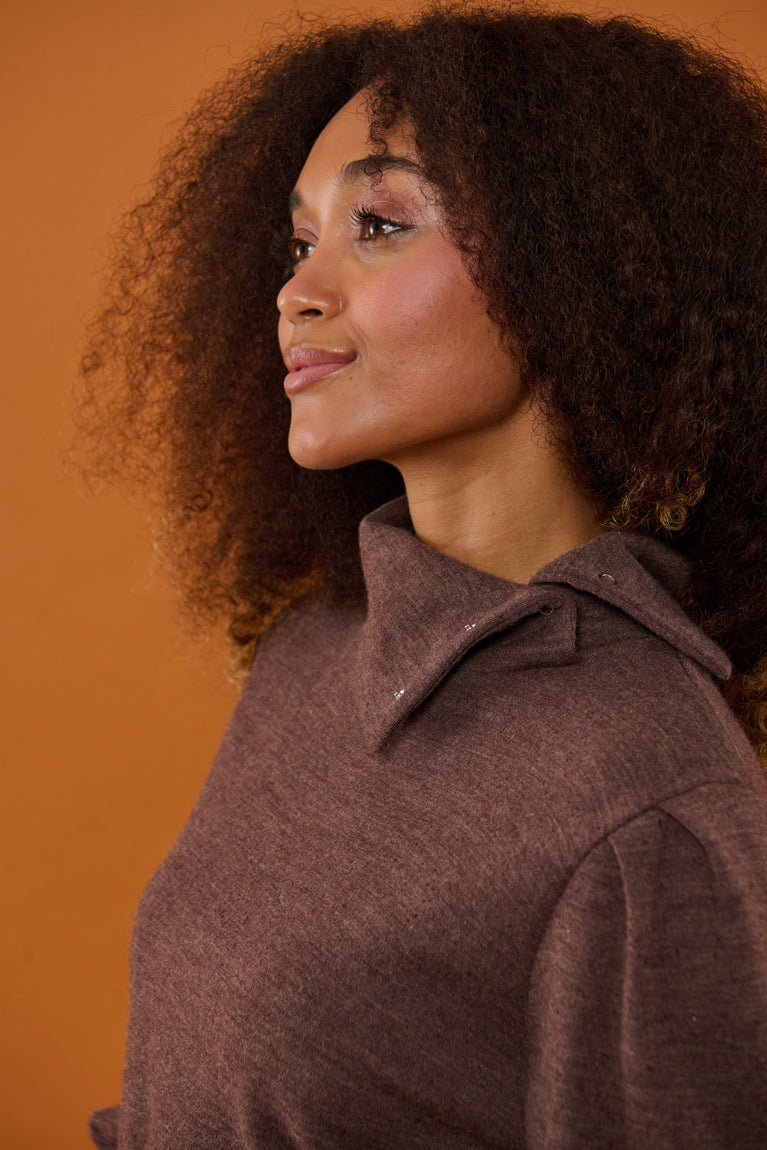 Froks Jenny Bluse / Bark brown merino wool