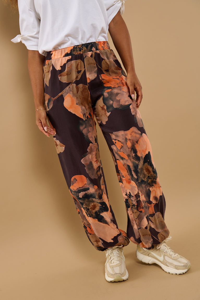 Froks Hope Bukser / Splash of earth tones & Flowers