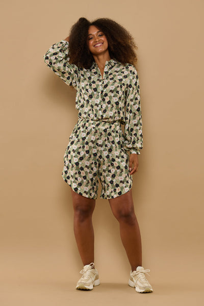 Froks Molly Shorts / Blooming petite flowers