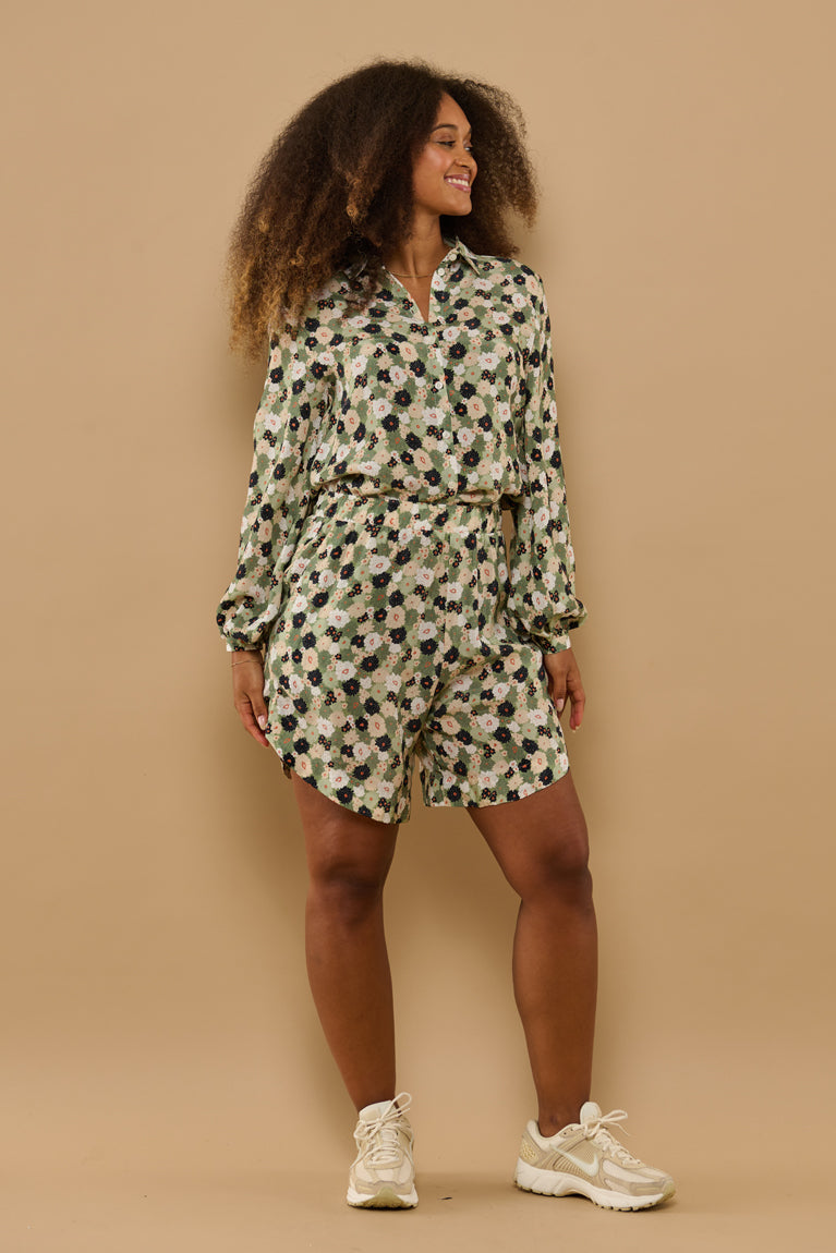 Froks Molly Shorts / Blooming petite flowers