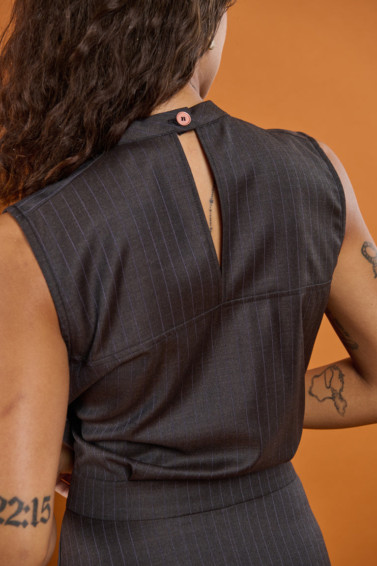 Froks Nora Kjole / Espresso & Pin striped wool