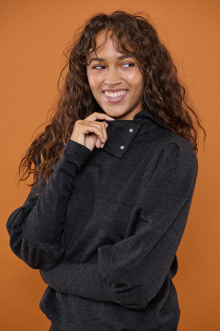 Froks Jenny Bluse / Ebony Merino wool