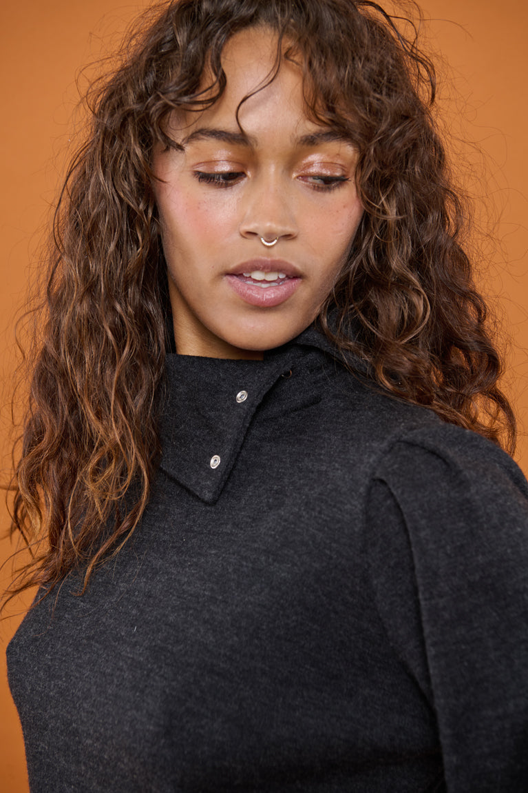 Froks Jenny Bluse / Ebony Merino wool