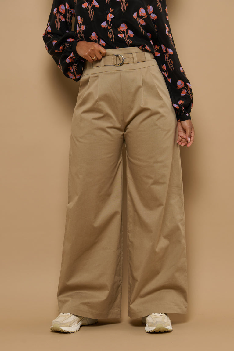 Froks Julie Bukser / Macadamia