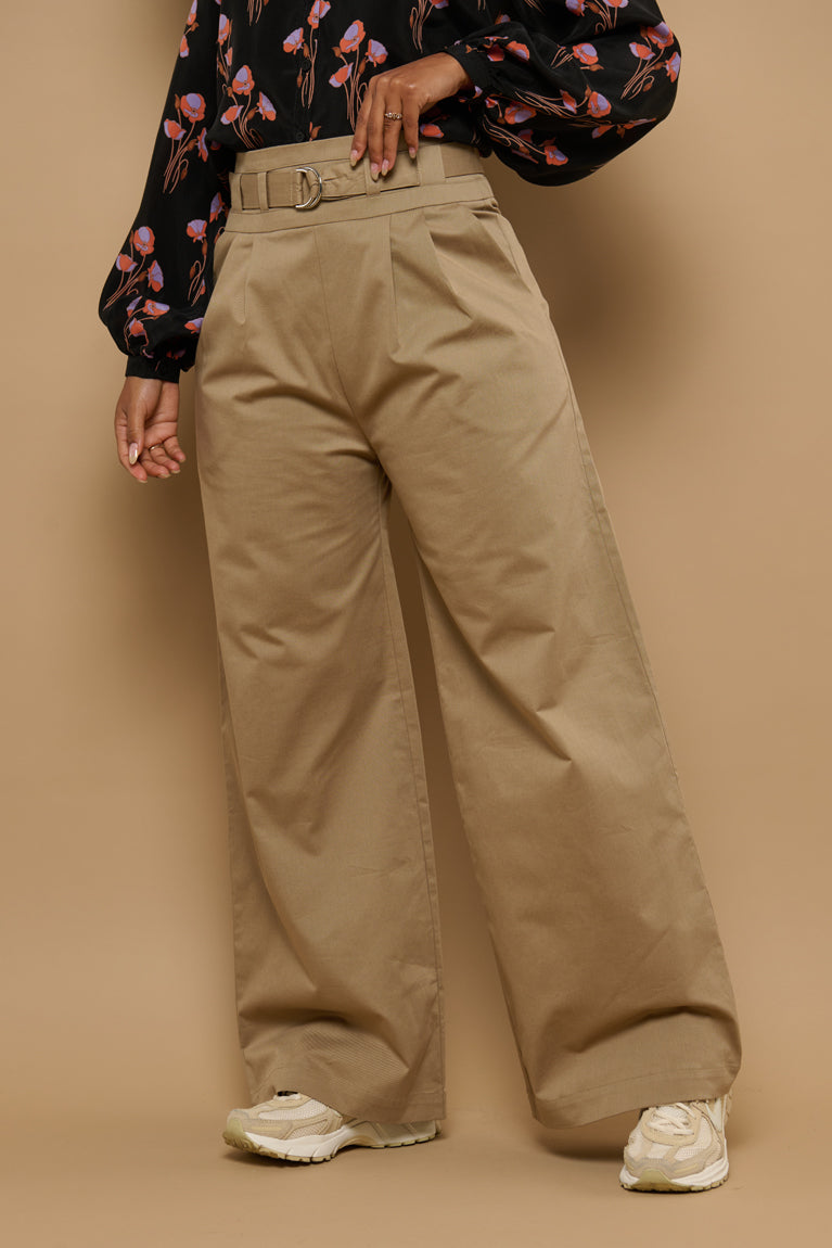 Froks Julie Bukser / Macadamia