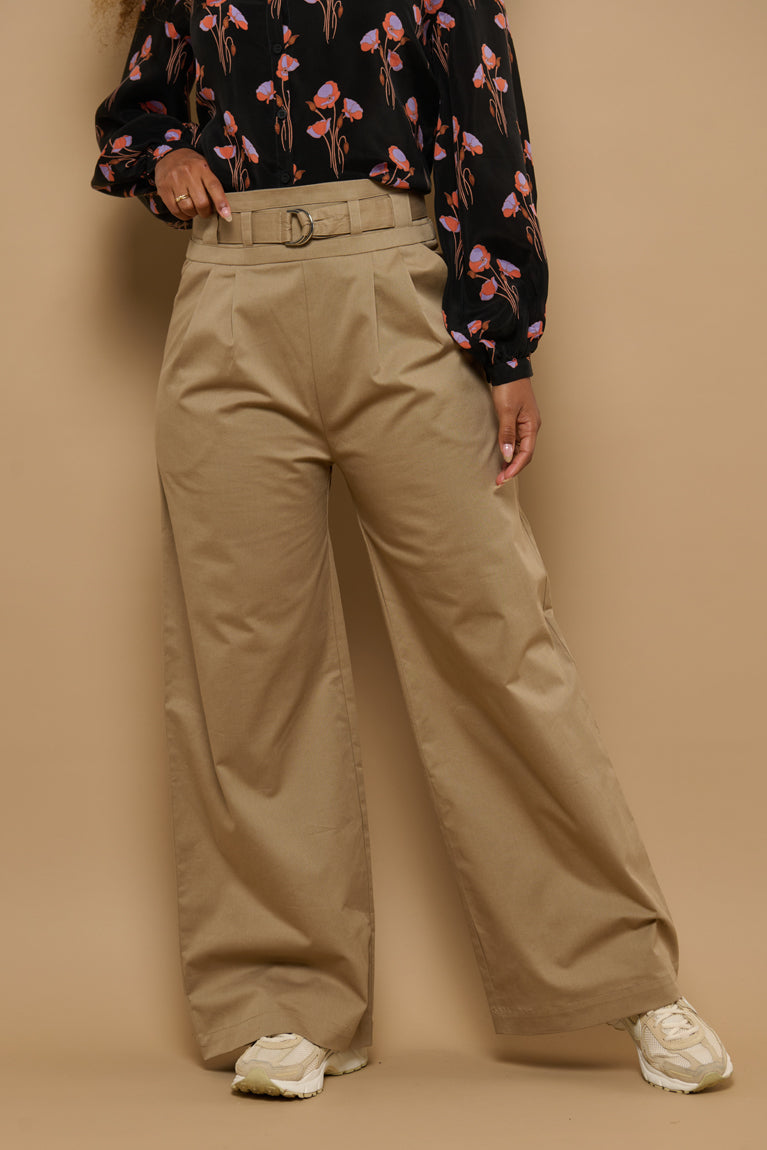 Froks Julie Bukser / Macadamia