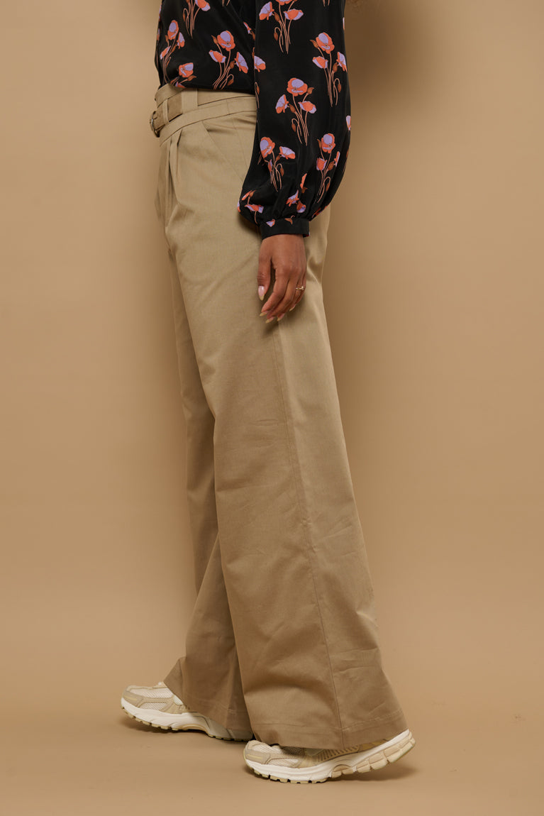 Froks Julie Bukser / Macadamia