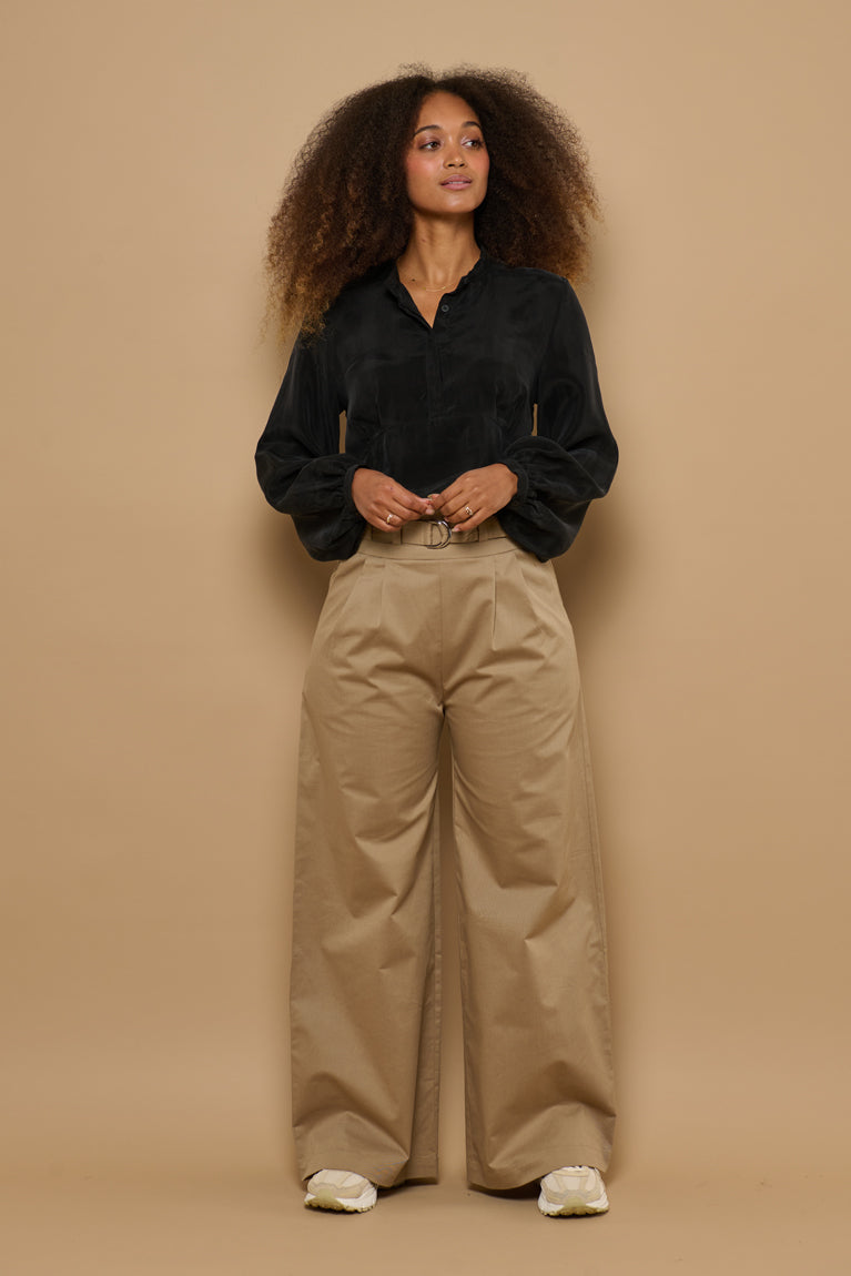 Froks Julie Bukser / Macadamia